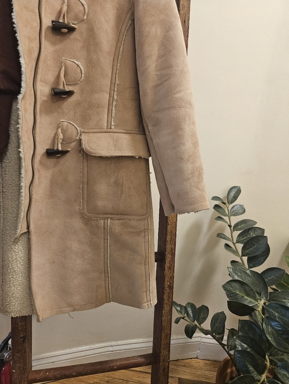 GAP Tan Shearling-Trim Toggle Trench Coat - Picture 4 of 6